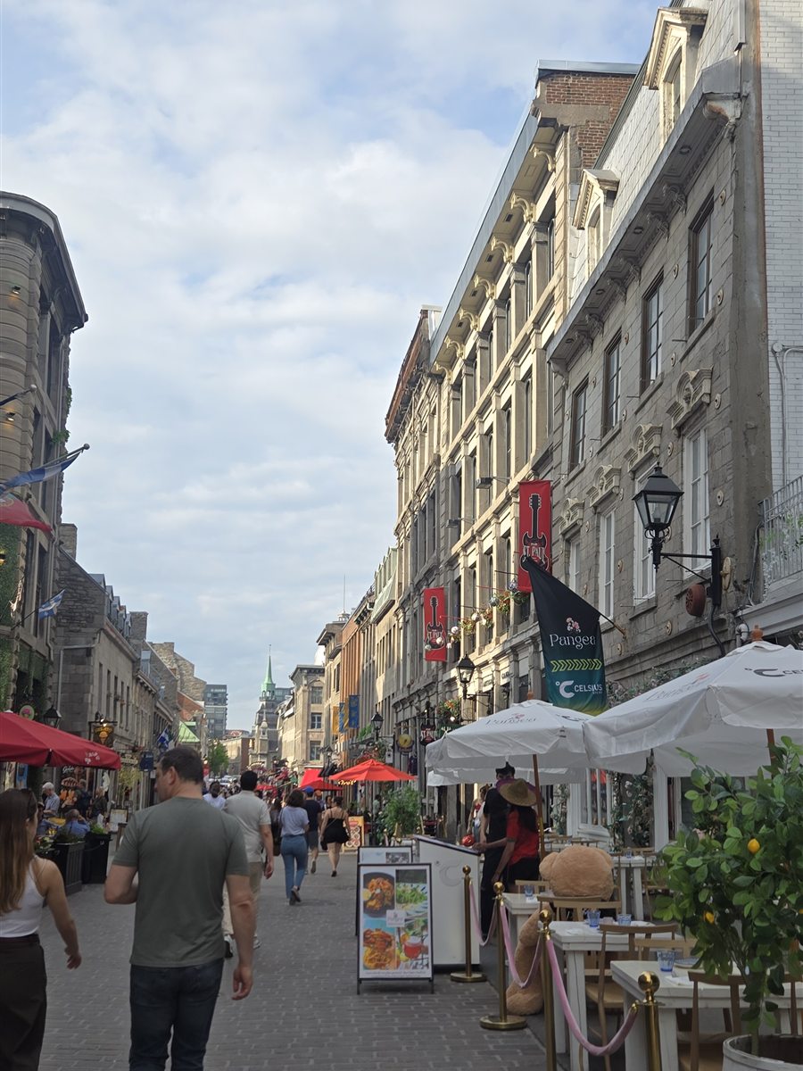 Rue Saint-Paul in Old Montreal in summer