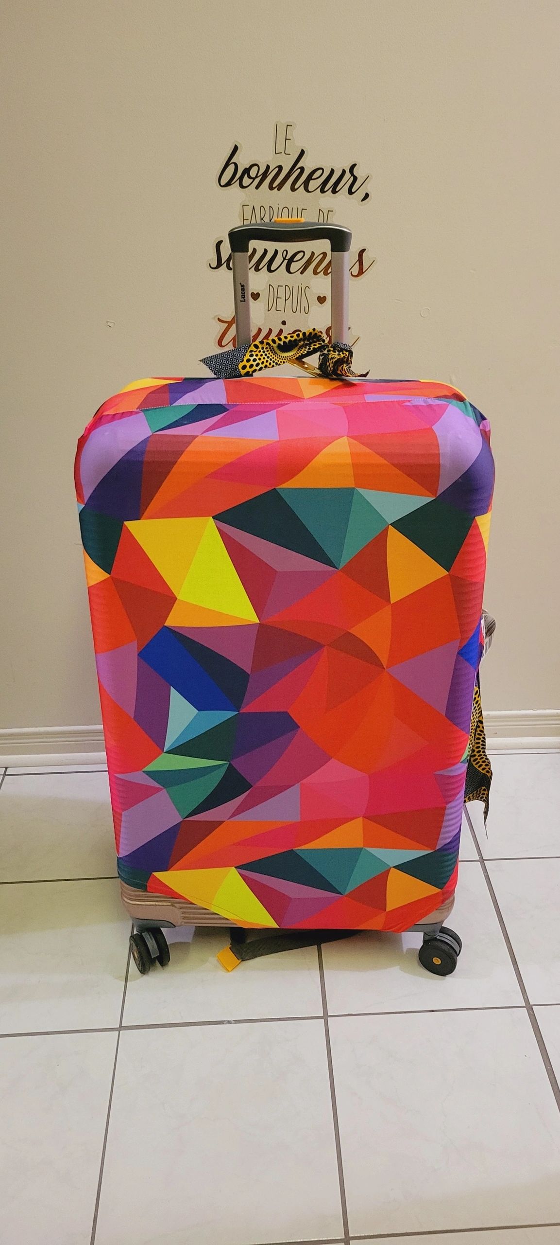Spot your luggage easily at the airport