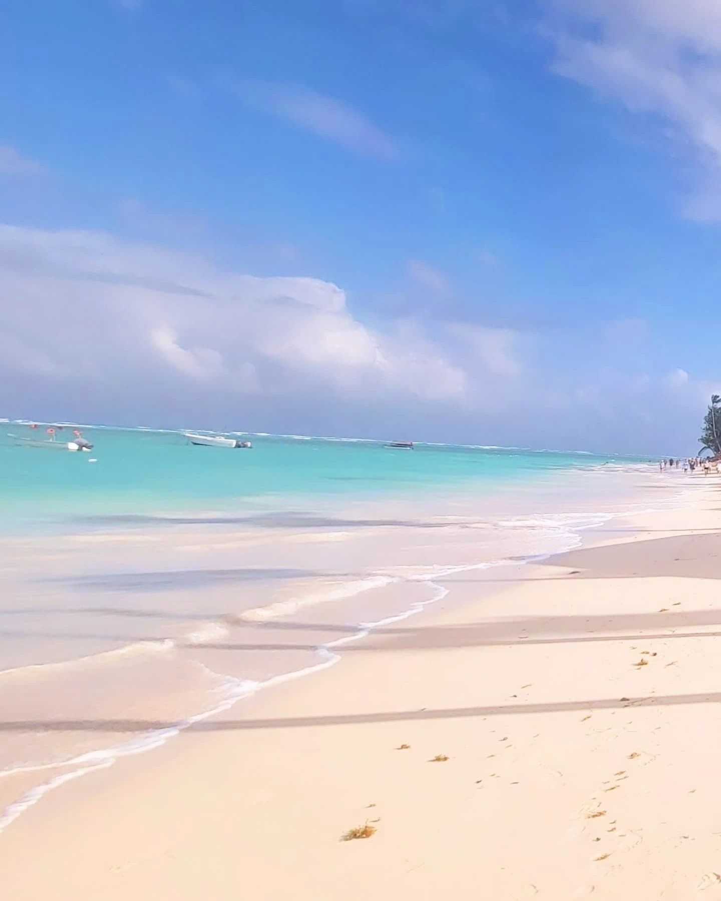 How to prepare for a beach trip With a newborn baby + a young kid