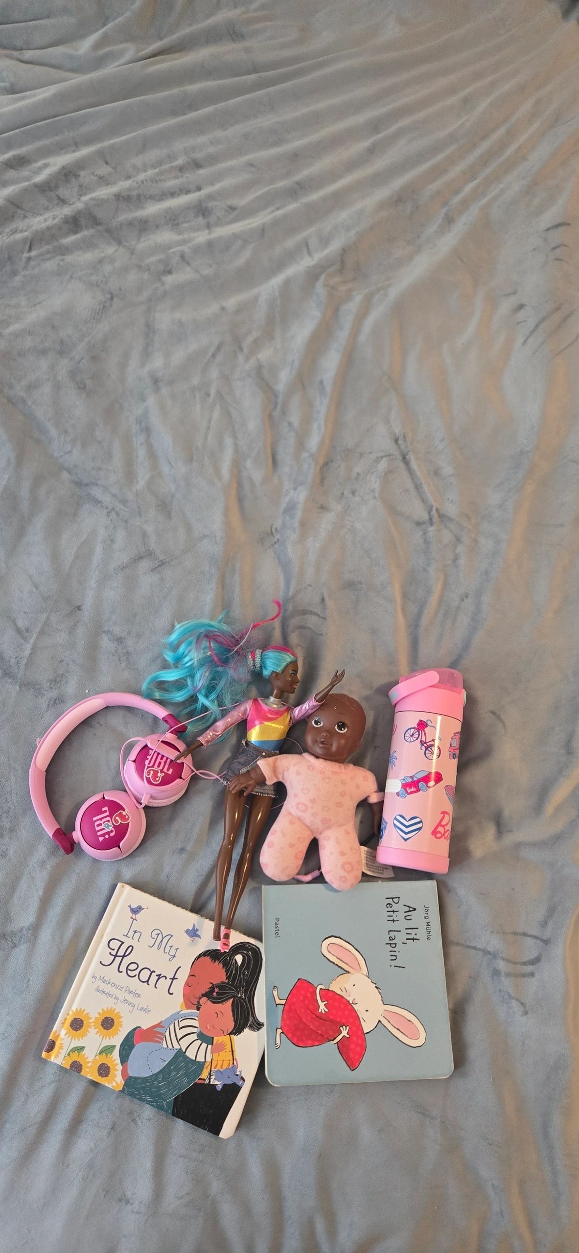 What's In Our Carry-Ons: An Overnight Flight With Kids